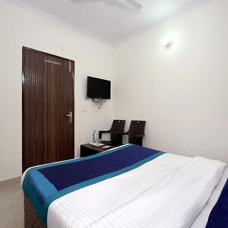 Oyo 10075 Hotel Kaydee Amritsar Exterior foto