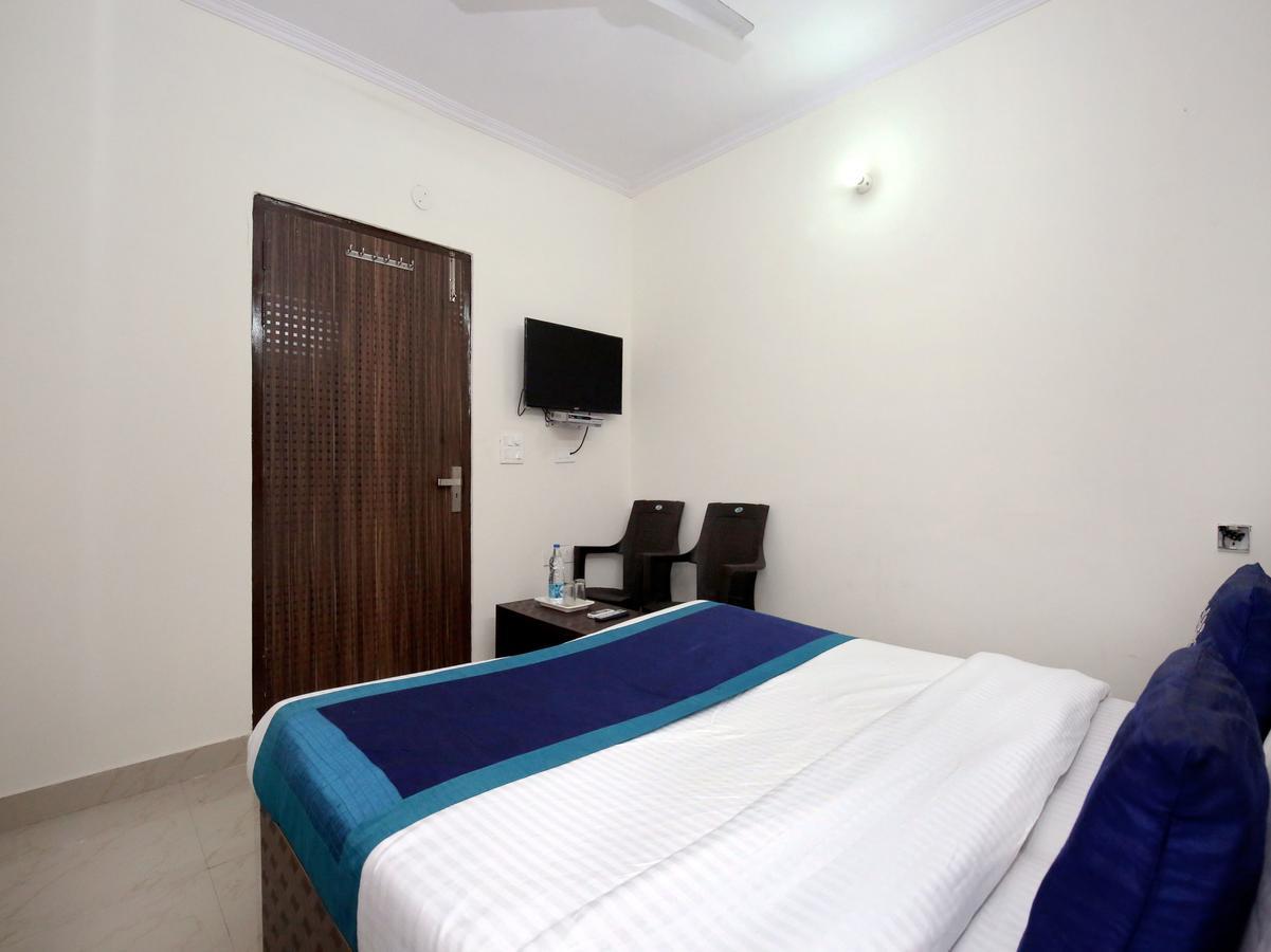 Oyo 10075 Hotel Kaydee Amritsar Exterior foto
