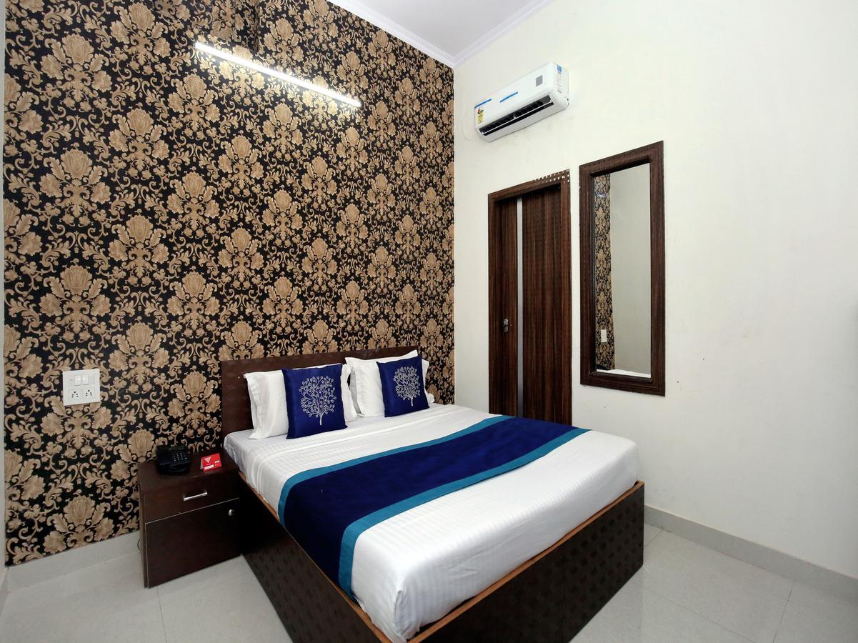 Oyo 10075 Hotel Kaydee Amritsar Exterior foto