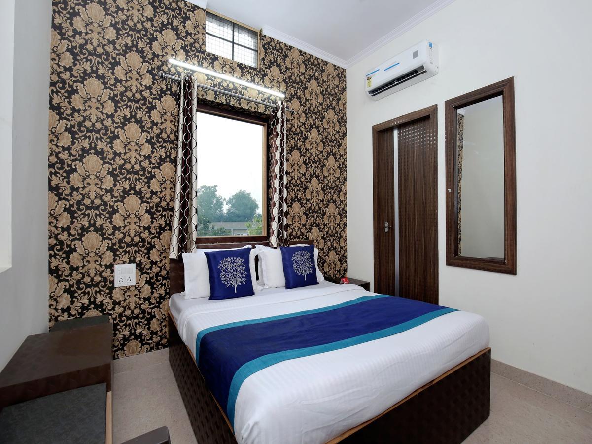 Oyo 10075 Hotel Kaydee Amritsar Exterior foto